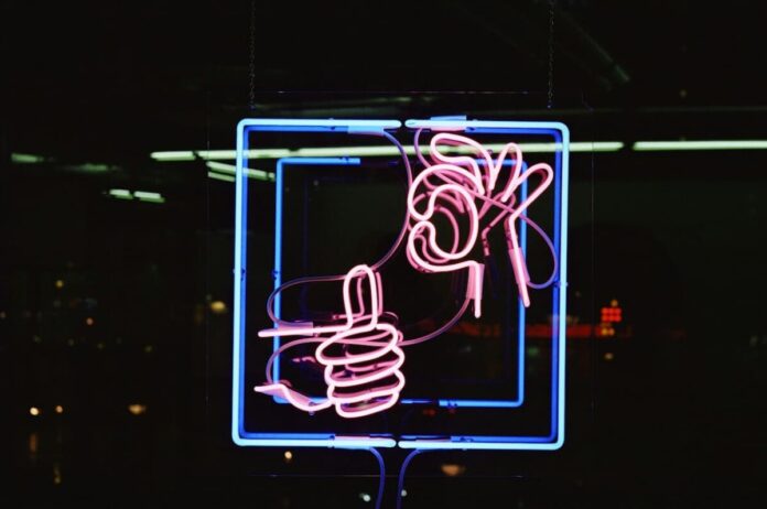 Mississippi-Bill-Given-Thumbs-Up Thumbs Up Sign, as Given to Mississippi Bill