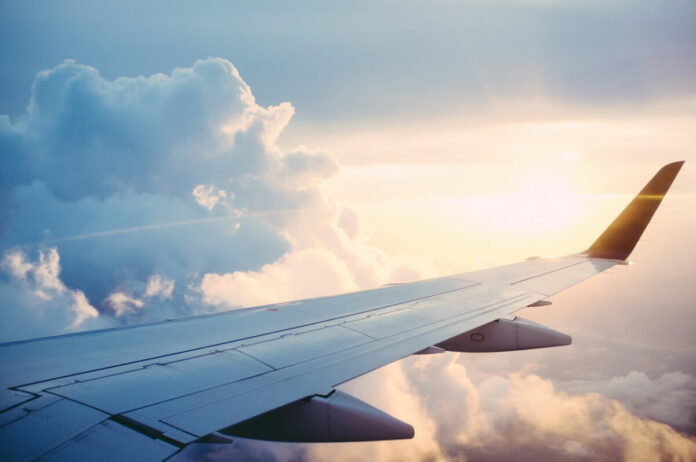 Connecticut-Sports-Wagering-Airline-Flights Aeroplane wing