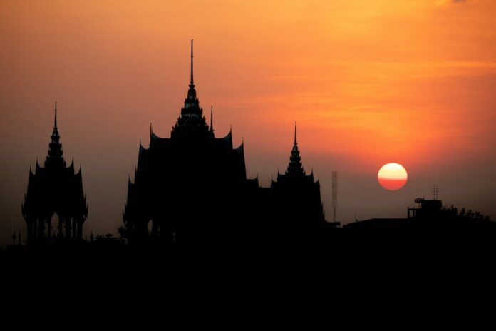 Police Ready to Make More Arrests as Thai Abbot Gambling Scandal Probe Widens