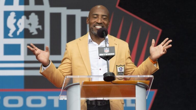 Ronde Barber Exclusive: Buccaneers Need To Draft Defensive Playmakers