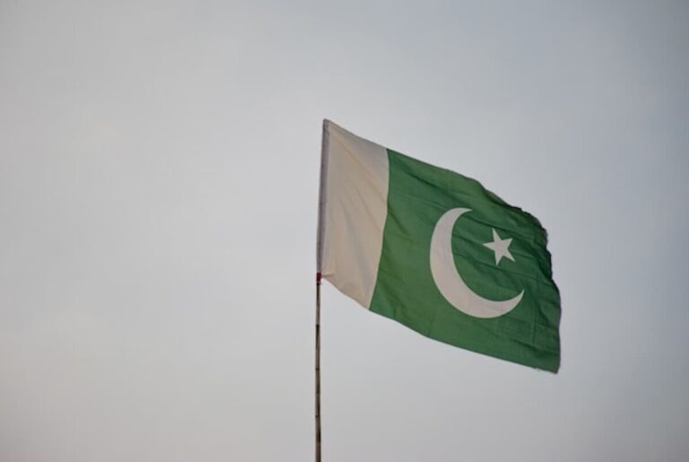 Pakistan Law Enforcement Arrests Over 1,600 For Illegal Gambling